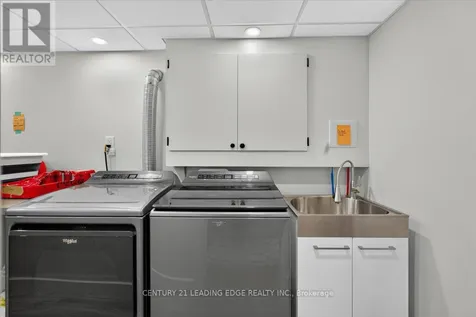 143 Campbell Crescent Blue Mountains ON L9Y 0P9
