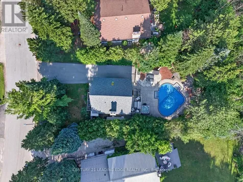 143 Campbell Crescent Blue Mountains ON L9Y 0P9