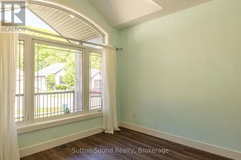 315 6th Avenue West Owen Sound ON N4K 6K7