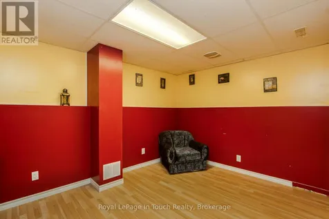 817 Birchwood Drive Midland ON L4R 4Y3