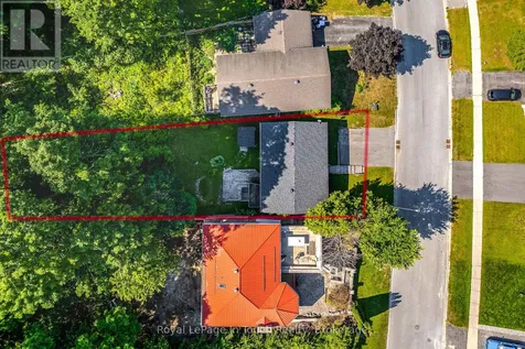 817 Birchwood Drive Midland ON L4R 4Y3