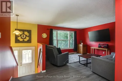 817 Birchwood Drive Midland ON L4R 4Y3