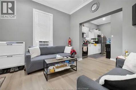 761 Assumption Street Windsor ON N9A 3B7