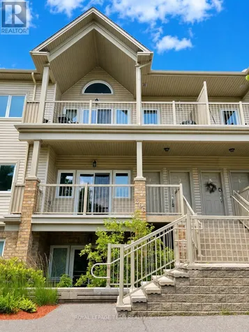 366 Wood Acres Grove Ottawa ON K1T 0M7