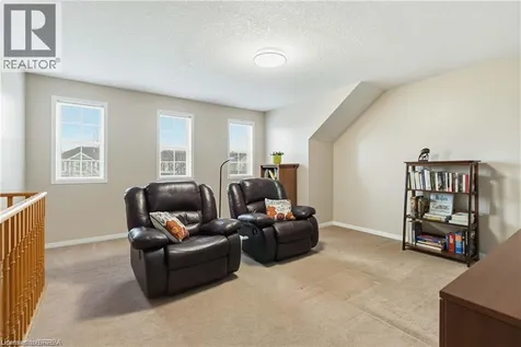 156 Osborn Avenue Brantford ON N3T 6S7