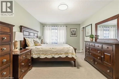 156 Osborn Avenue Brantford ON N3T 6S7