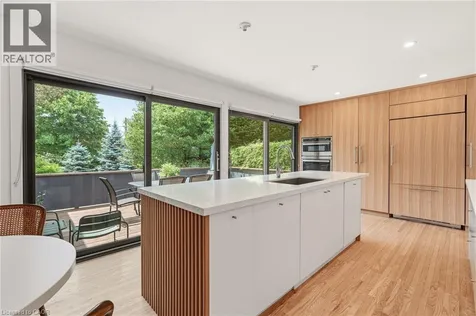 332 Newbold Court Burlington ON L7R 2Y6