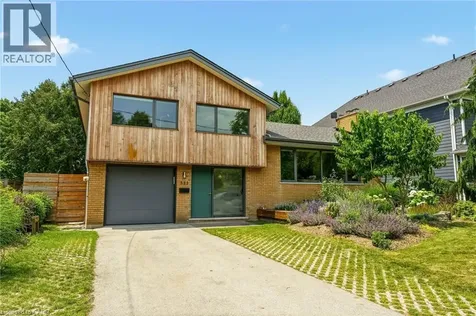 332 Newbold Court Burlington ON L7R 2Y6