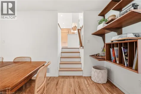 332 Newbold Court Burlington ON L7R 2Y6
