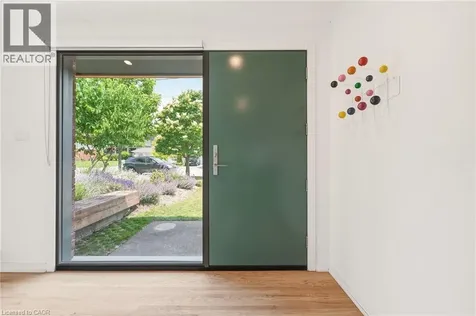 332 Newbold Court Burlington ON L7R 2Y6
