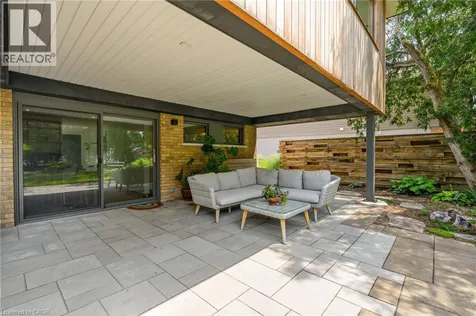 332 Newbold Court Burlington ON L7R 2Y6