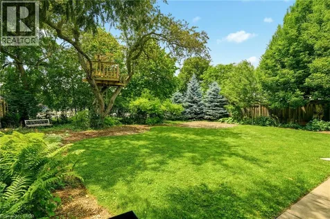 332 Newbold Court Burlington ON L7R 2Y6