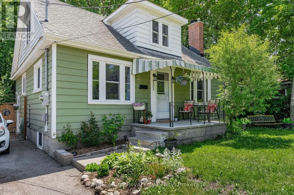 157 Grange Street Guelph (st. George's) ON N1E 2V7