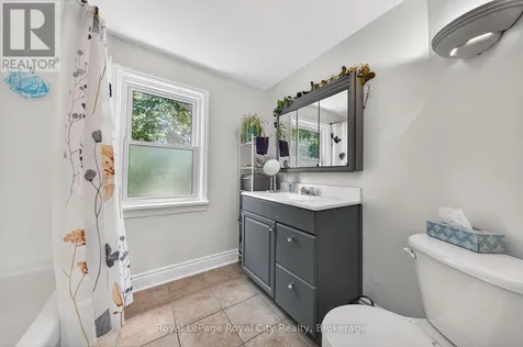 157 Grange Street Guelph (st. George's) ON N1E 2V7