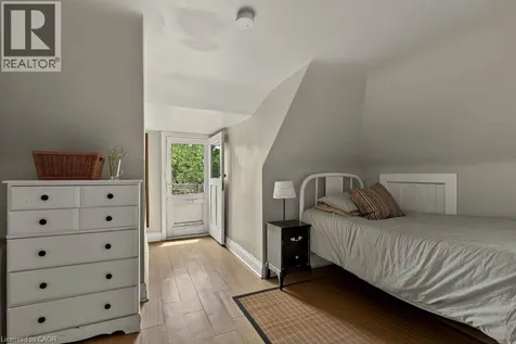 111 Spadina Avenue Hamilton ON L8M 2X4