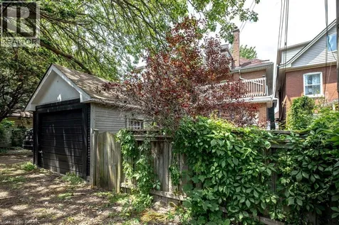 111 Spadina Avenue Hamilton ON L8M 2X4