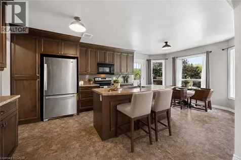 11 Bonniewood Drive Mapleton ON N0G 1P0