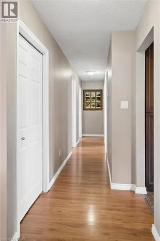 11 Bonniewood Drive Mapleton ON N0G 1P0