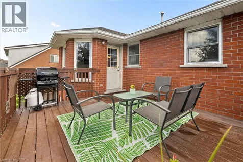 11 Bonniewood Drive Mapleton ON N0G 1P0