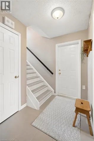 11 Bonniewood Drive Mapleton ON N0G 1P0