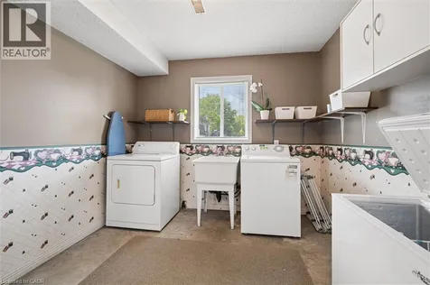 11 Bonniewood Drive Mapleton ON N0G 1P0
