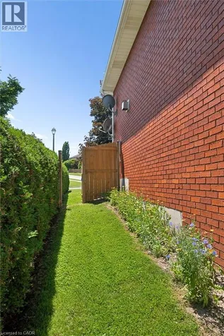 11 Bonniewood Drive Mapleton ON N0G 1P0