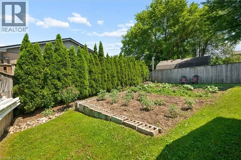11 Bonniewood Drive Mapleton ON N0G 1P0