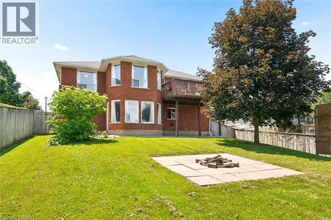 11 Bonniewood Drive Mapleton ON N0G 1P0