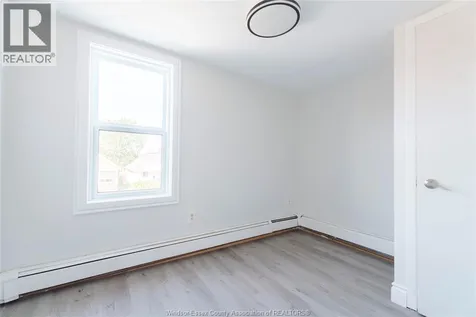 950 Elsmere Windsor ON N9A 2A9