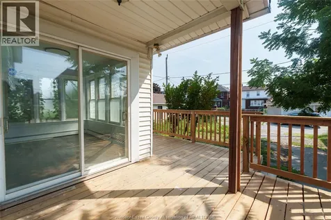 950 Elsmere Windsor ON N9A 2A9