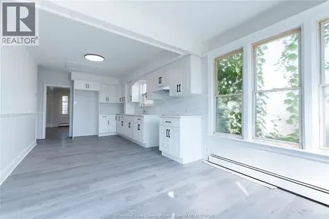 950 Elsmere Windsor ON N9A 2A9