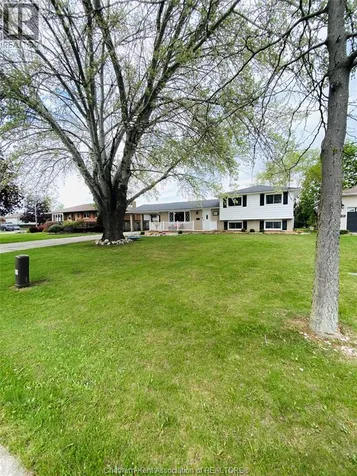 622 Sandra Crescent Wallaceburg ON N8A 2C6