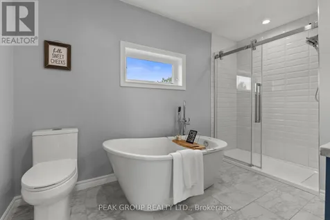 19 Bosnich Avenue Welland (broadway) ON L3C 2W6