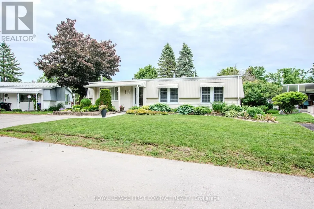 3 Honeysuckle Lane Innisfil ON L9S 1M5