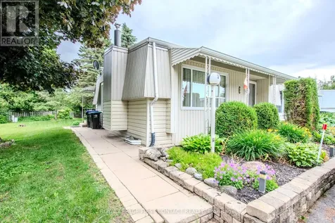 3 Honeysuckle Lane Innisfil ON L9S 1M5