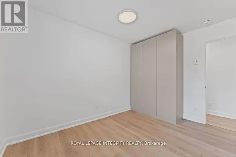 96 Fieldrow Street Ottawa ON K2G 2Y9