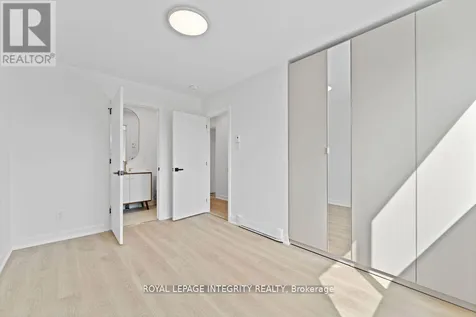 96 Fieldrow Street Ottawa ON K2G 2Y9