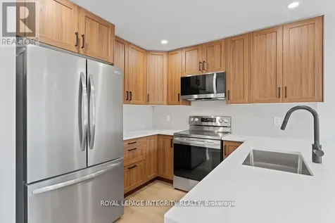 96 Fieldrow Street Ottawa ON K2G 2Y9
