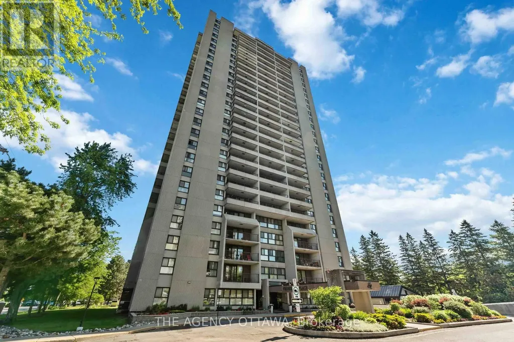 1785 Frobisher Lane Ottawa ON K1G 3T7