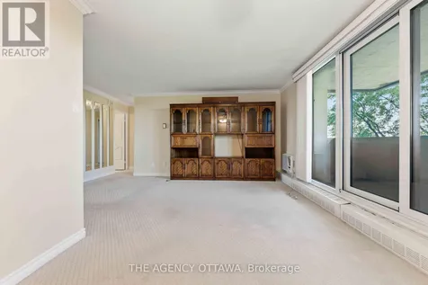 1785 Frobisher Lane Ottawa ON K1G 3T7