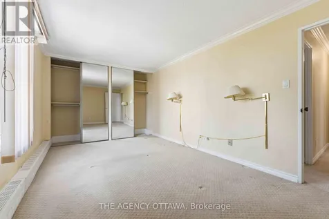1785 Frobisher Lane Ottawa ON K1G 3T7