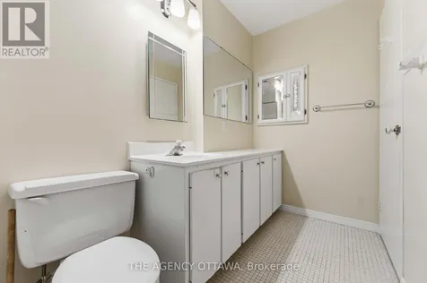 1785 Frobisher Lane Ottawa ON K1G 3T7