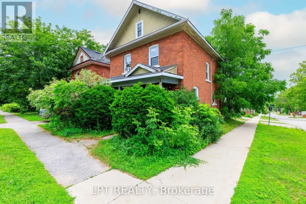 249 Harvey Street Orillia ON L3V 3M5