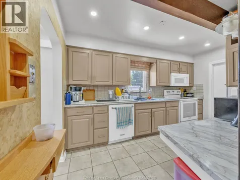 3551 Dominion Boulevard Windsor ON N9E 2P1