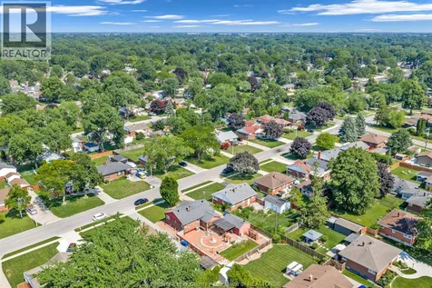 3551 Dominion Boulevard Windsor ON N9E 2P1