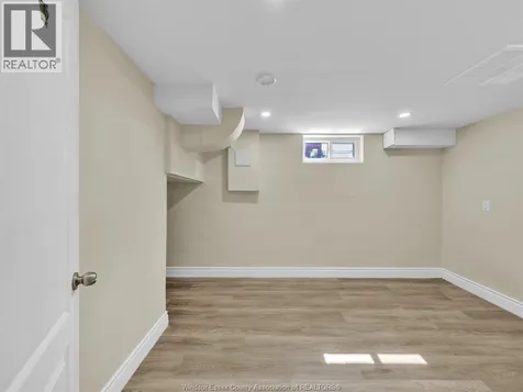 3551 Dominion Boulevard Windsor ON N9E 2P1