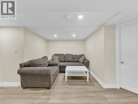 3551 Dominion Boulevard Windsor ON N9E 2P1