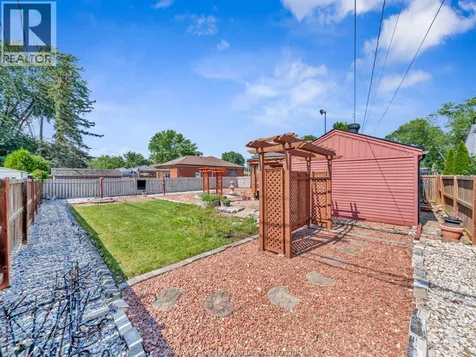 3551 Dominion Boulevard Windsor ON N9E 2P1