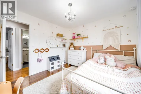 1409 Katella Avenue Windsor ON N8P 1R4