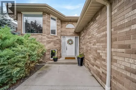 1409 Katella Avenue Windsor ON N8P 1R4